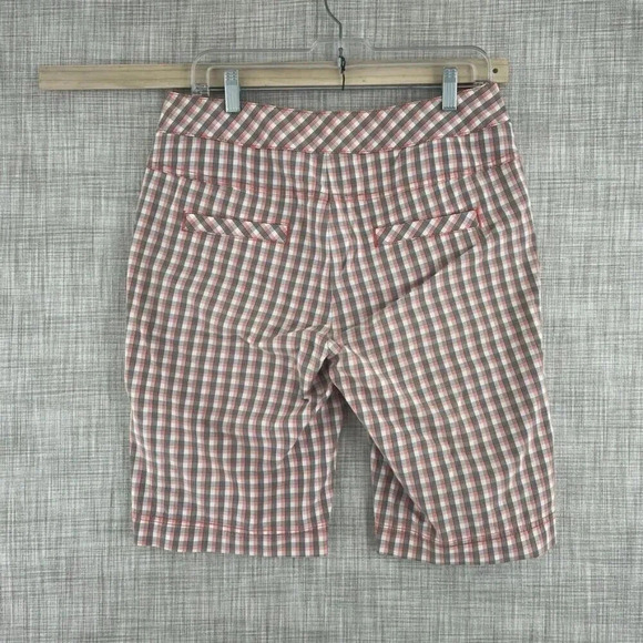 Annika Cutter & Buck Womens golf shorts size 8 plaid 2638 - Picture 3 of 9